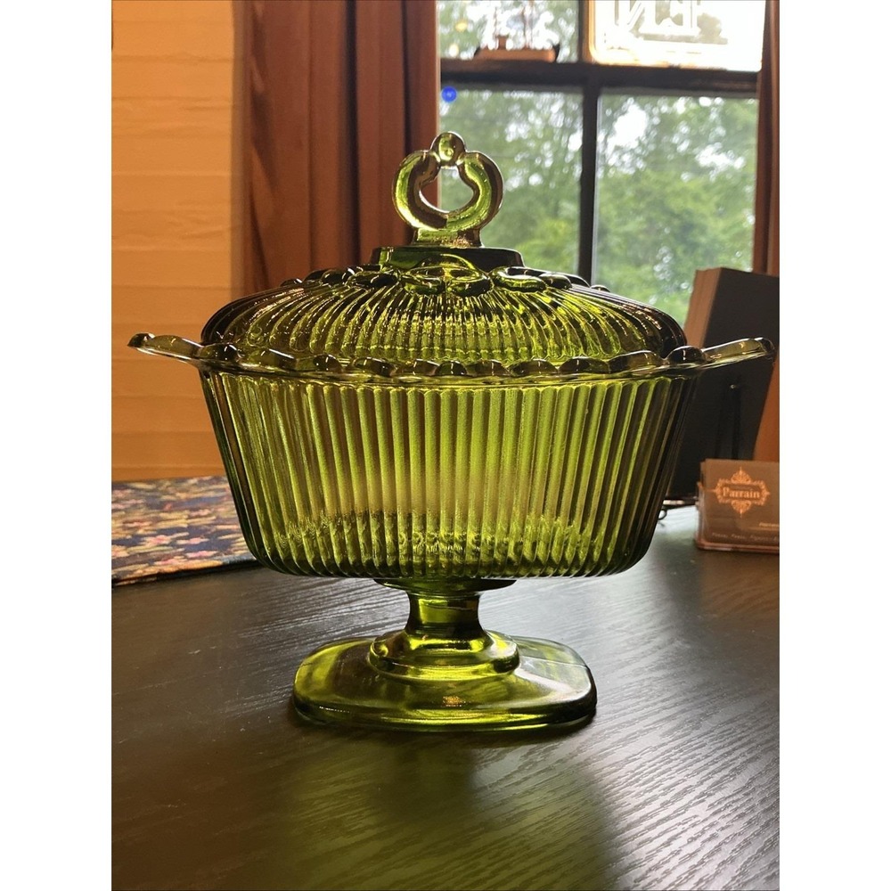 Vintage 7" Indiana Glass Old Colony Lace Edge Green Pedestal Covered Dish